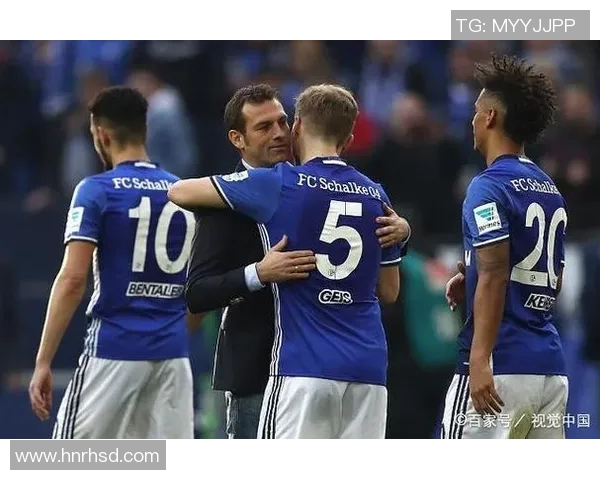 沙尔克与曼城激战正酣谁能在欧冠赛场上笑到最后