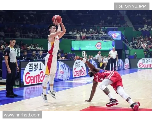 篮球世预赛精彩对决美国队迎战波多黎各队全力争胜展现实力 篮球世预赛精彩对决美国队迎战波多黎各队全力争胜展现实力